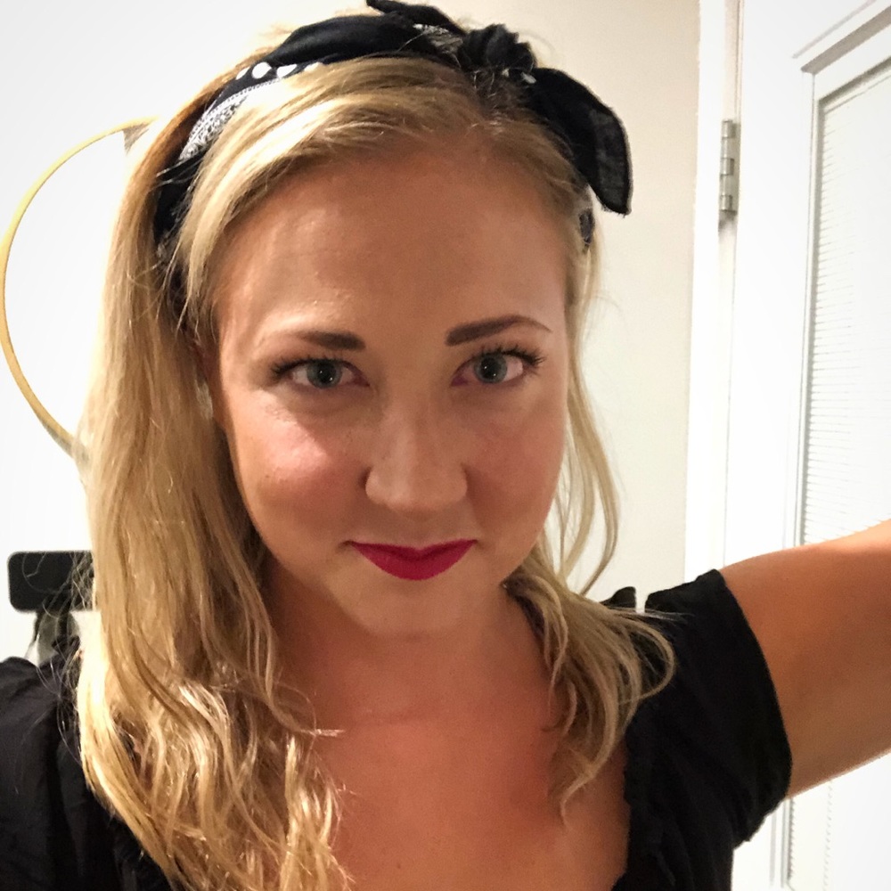 Meet your Posher, Julie